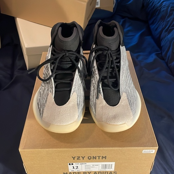 Adidas Yeezy Qntm Lifestyle OG Size 12, Used 9.5/10 condition - Picture 4 of 7